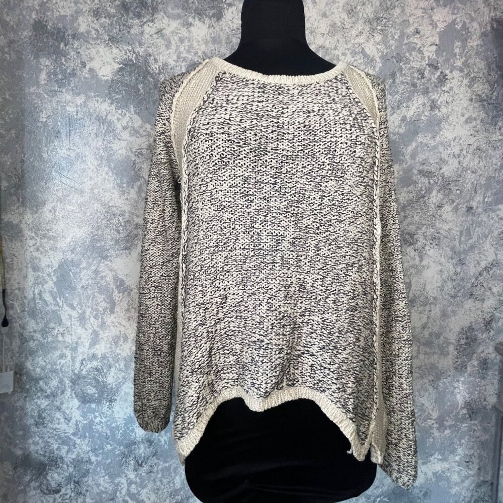 Razzle Dazzle High Low Beige Sweater size M